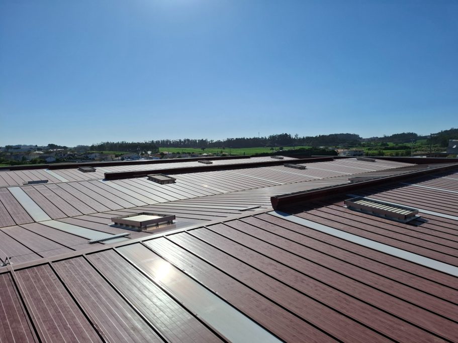 Cubierta 10.000m² - Vila do Conde