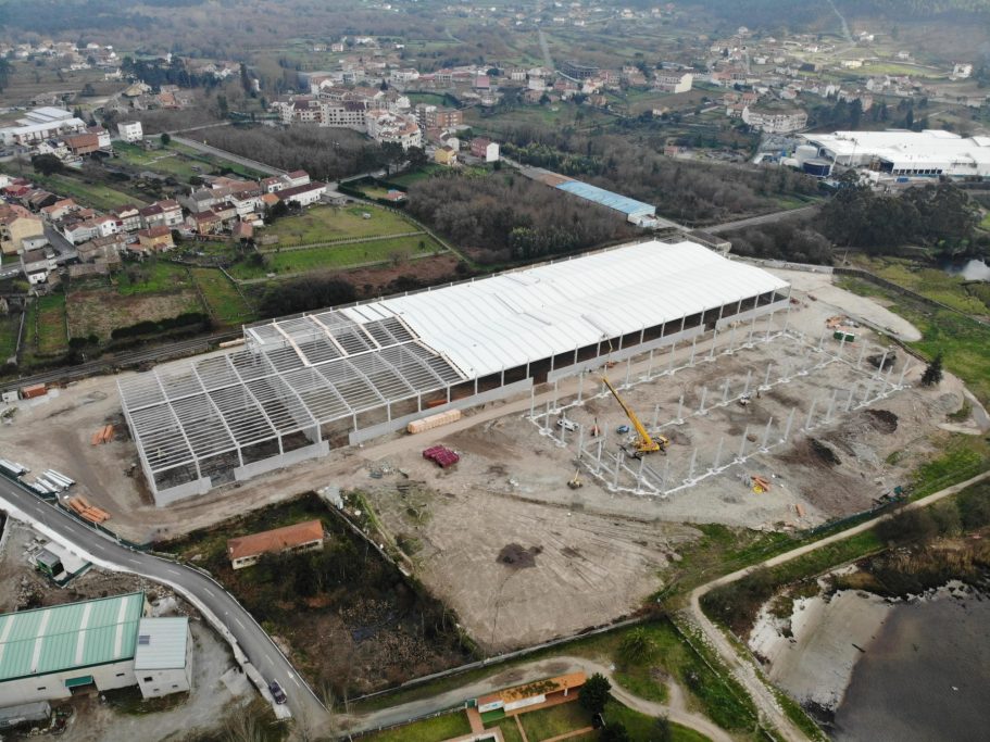 Cubierta 15.000m² - Catoira